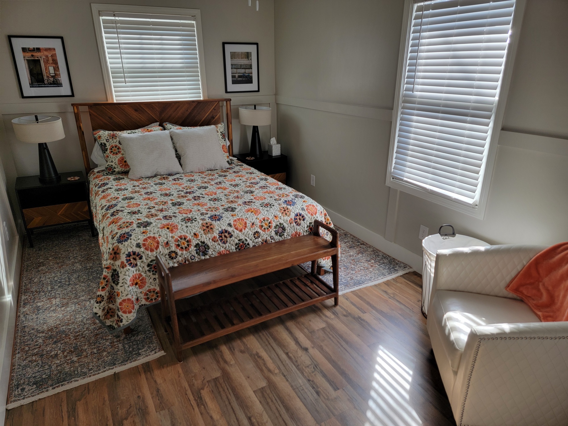 Charming interior decor at Olive's Cottage vacation rental for couples