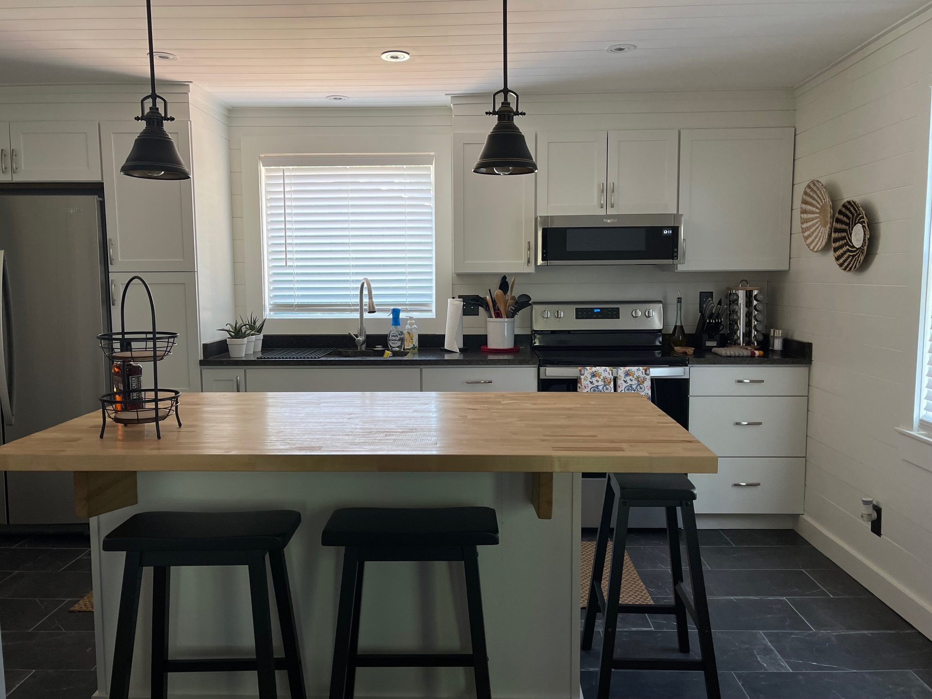 Fully equipped kitchen at 112 East Laurel vacation rental for groups visiting Damascus